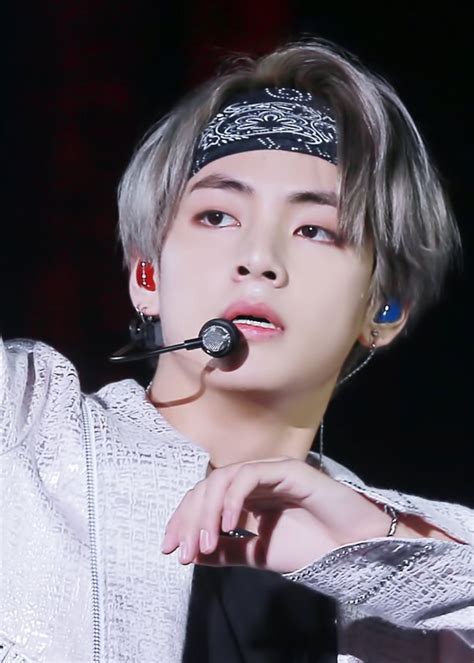 bts v bandana.